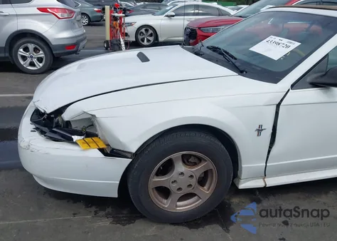 2002 Ford Mustang из США, поврежденный, VIN 1FAFP44422F238982